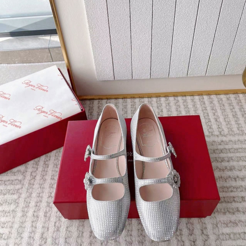 roger u1u1er flat shoes
